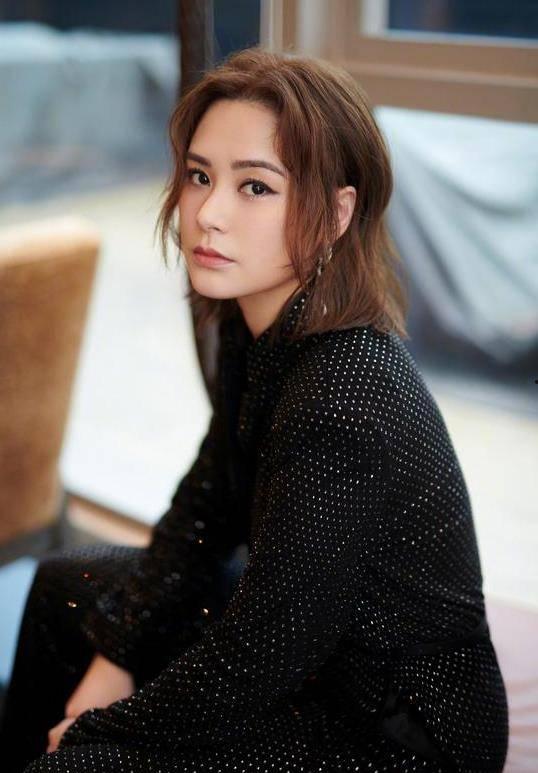 娱乐吃瓜女艺人被拉黑是真的吗